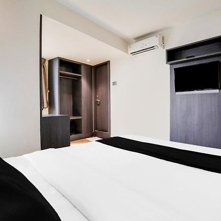 Super Collection O Andheri Near Western Express Highway มุมไบ ภายนอก รูปภาพ