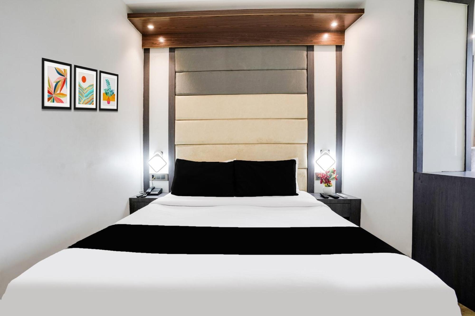 Super Collection O Andheri Near Western Express Highway มุมไบ ภายนอก รูปภาพ